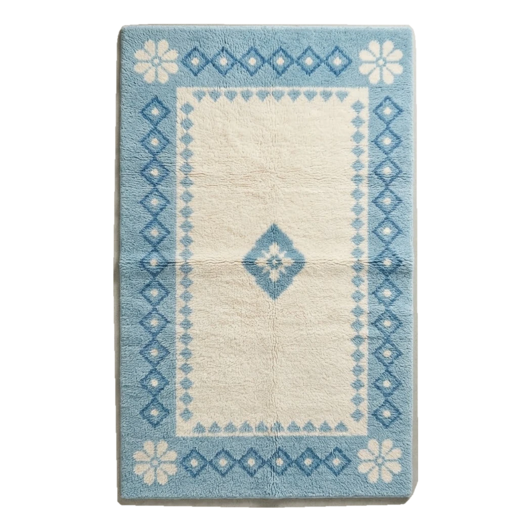 Ivory Hand-Tufted Rug with Sky Blue Diamond Border and Daisy Corners - alternate view